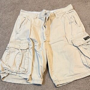 Aeropostale Light Tan Cargo Shorts